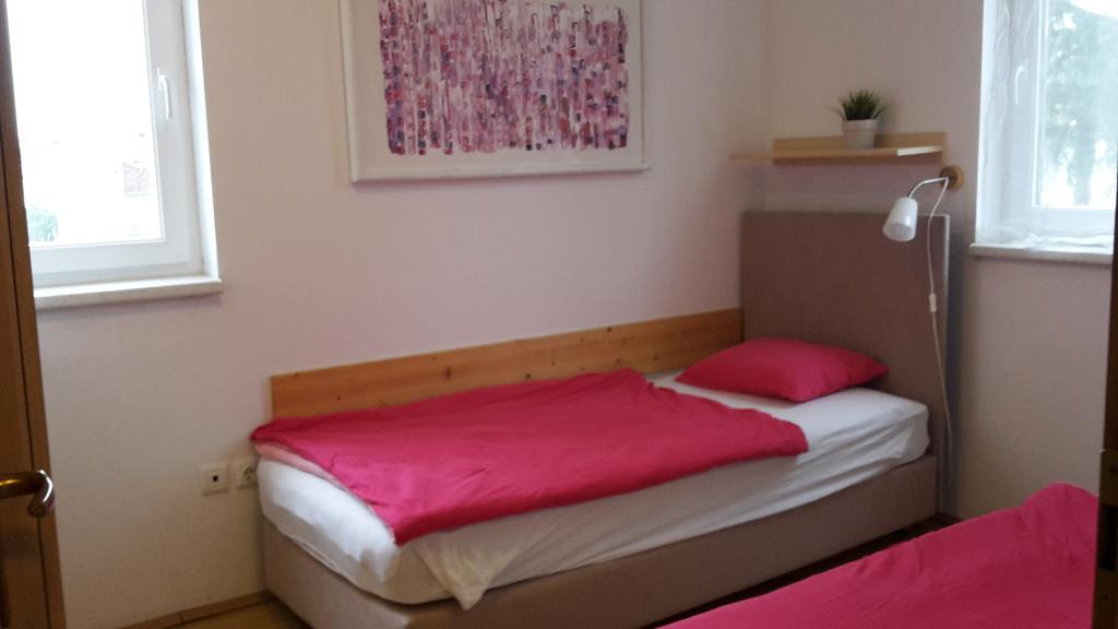 Novigrad Istria Apartments Henc מראה חיצוני תמונה